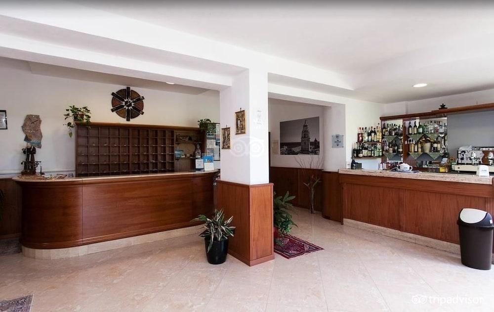 Hotel Club Bellavista ヴィエステ エクステリア 写真